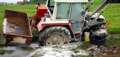 Traktor in Brand geraten