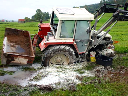 Traktor in Brand geraten