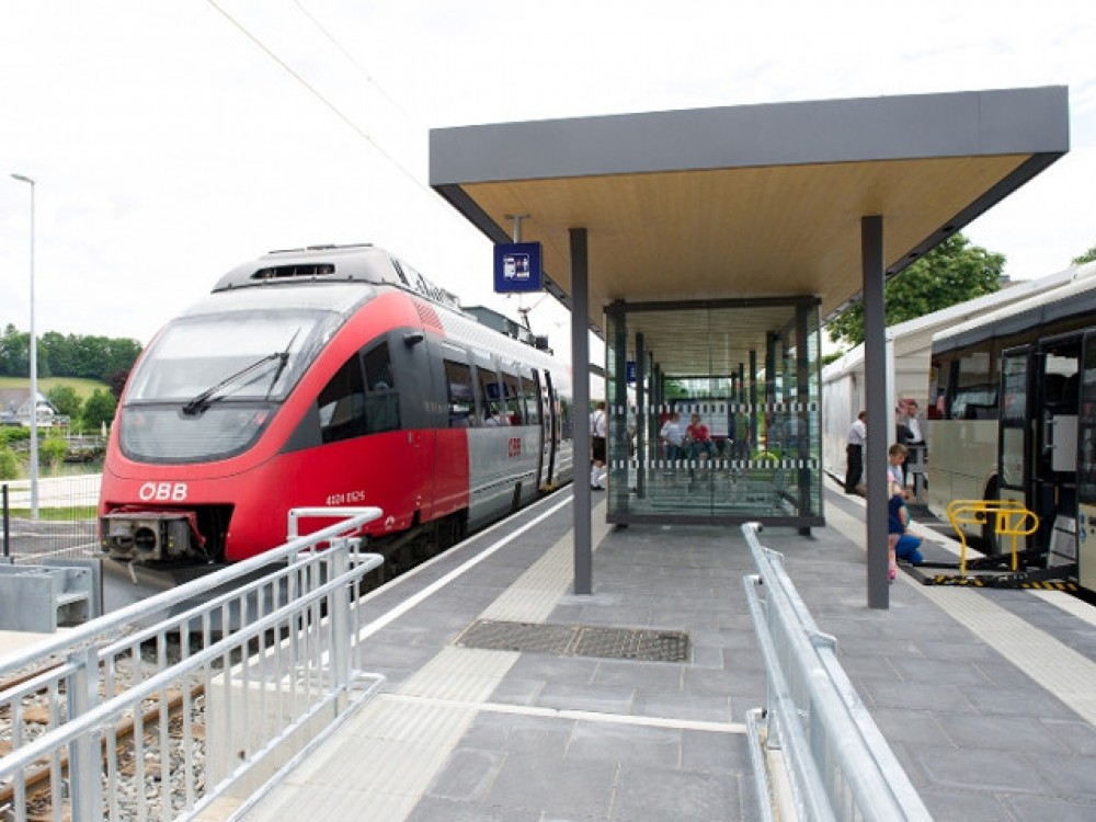 Verkehrswegsicherung Bahnhof Eröffnung