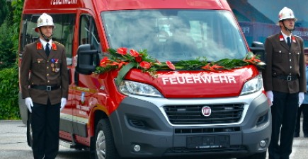 Frühschoppen mit Fahrzeugsegnung