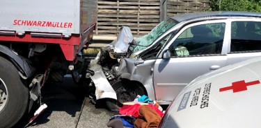 Wieder schwerer Unfall auf der A1