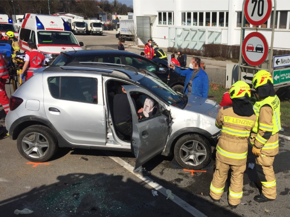 Verkehrsunfall in Lenzing