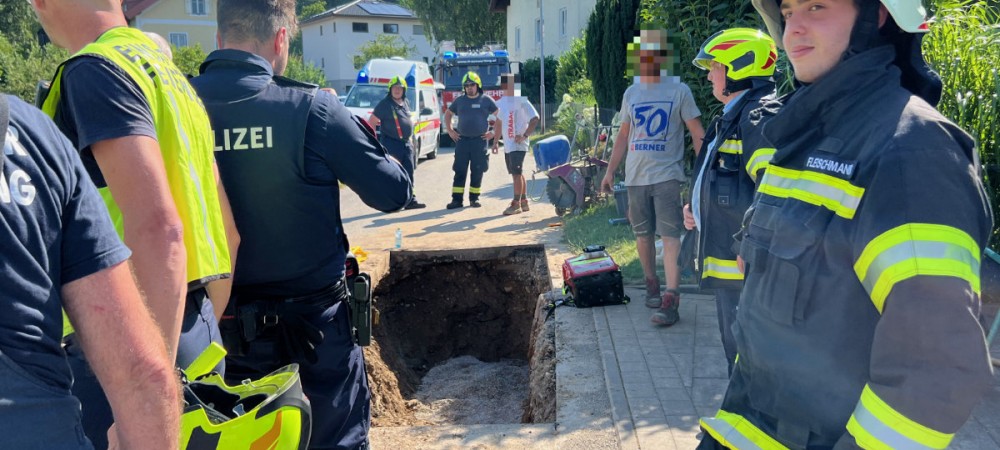 Personenrettung aus Baugrube