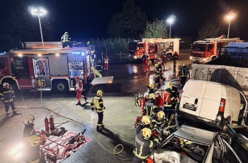 Personenrettung nach LKW Unfall
