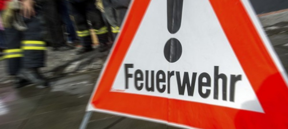 Fahrzeugbrand auf der A1 – Alarm wegen Rauchentwicklung