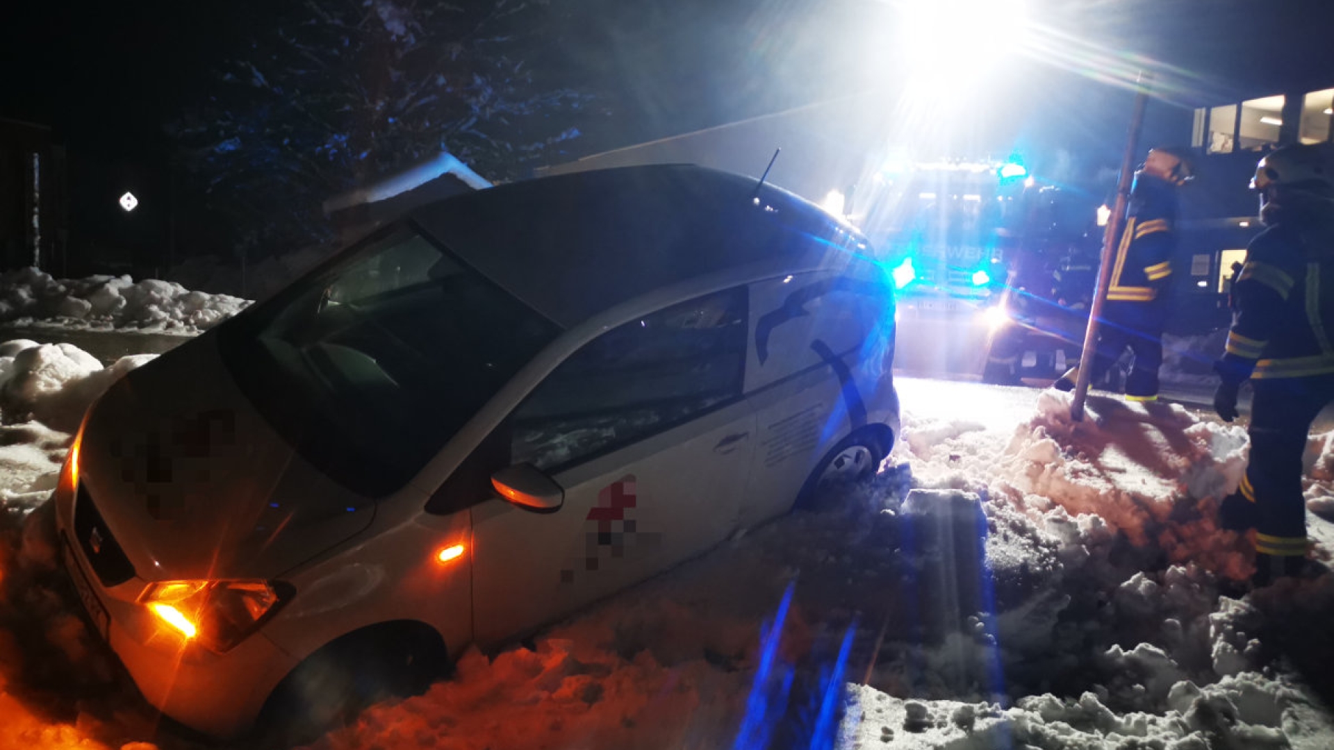 Fahrzeugbergung nach Eisregen