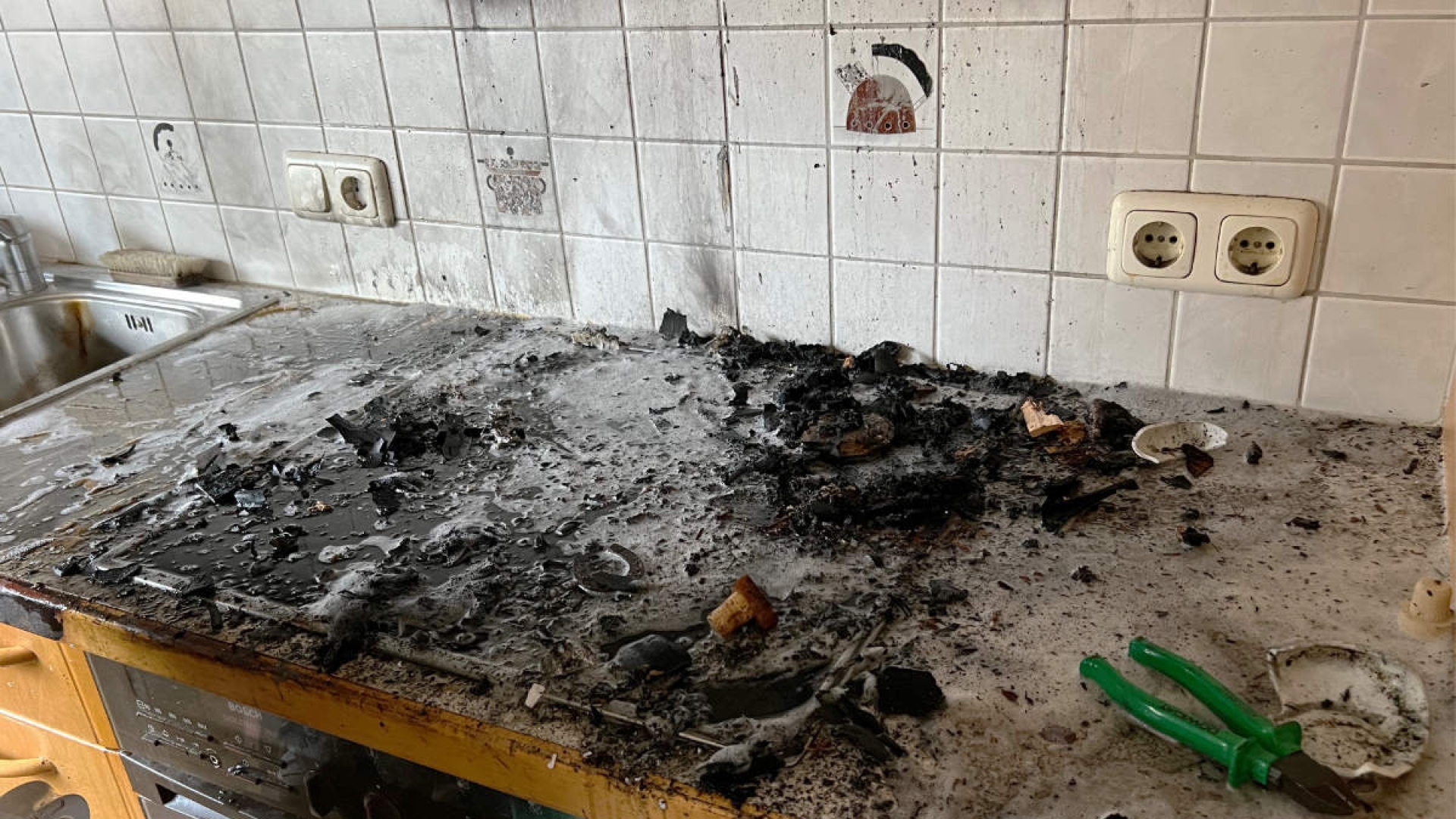 Küchenbrand durch Fettenzündung