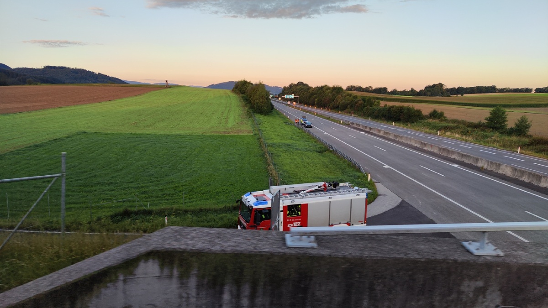Personenrettung nach Verkehrsunfall auf der A1
