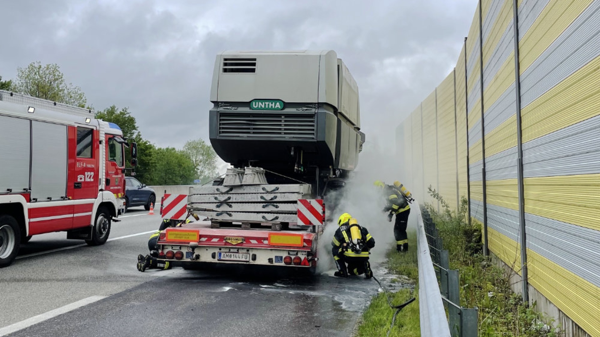 Lkw-Reifen in Brand geraten