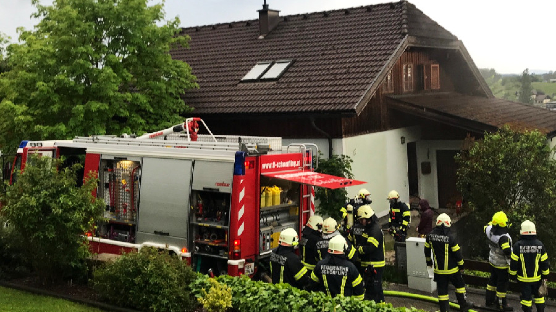 Dachstuhlbrand nach Blitzschlag