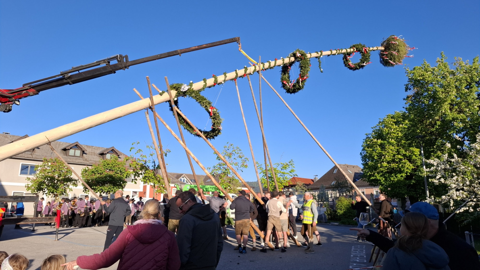 Maibaumaufstellen 2026