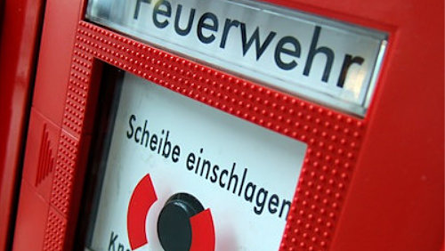 Automatischer Brandmelderalarm