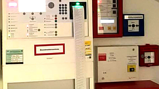 Automatischer Brandmelderalarm